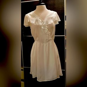BCBG WHITE DRESS medium